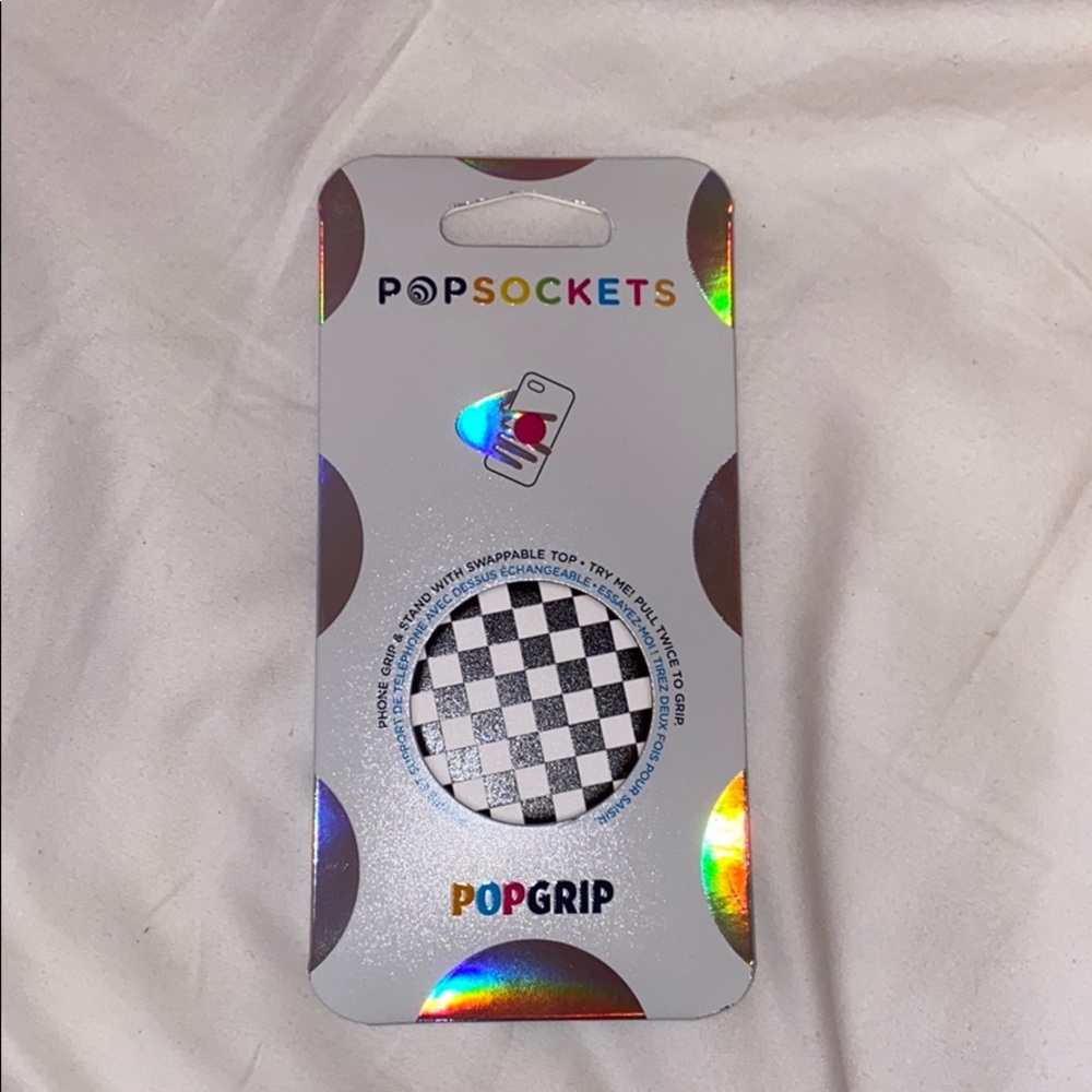 pop socket checkered print!